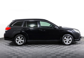 Подержанный автомобиль Subaru Outback Wagon 2012 года (4 фото)