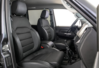 Подержанный автомобиль УАЗ Pickup 2024 года (24 фото)