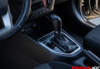 Подержанный автомобиль Hyundai Creta 2019 года (14 фото)