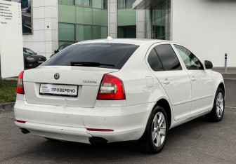Подержанный автомобиль Skoda Octavia Liftback 2012 года (5 фото)