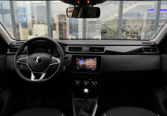 Подержанный автомобиль Renault Arkana 2019 года (11 фото)