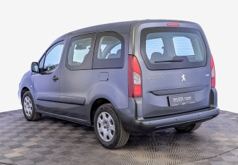 Подержанный автомобиль Peugeot Partner 2021 года (7 фото)