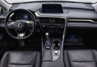 Подержанный автомобиль Lexus RX 2016 года (13 фото)