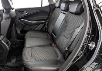 Подержанный автомобиль Москвич 3 2023 года (18 фото)