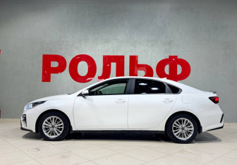 Подержанный автомобиль Kia Cerato Sedan 2020 года (6 фото)
