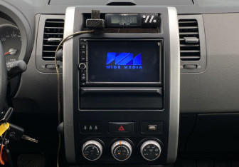 Подержанный автомобиль Nissan X-Trail 2008 года (12 фото)