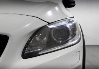 Подержанный автомобиль Volvo S60 Cross Country 2018 года (17 фото)