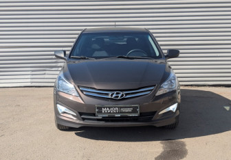 Подержанный автомобиль Hyundai Solaris Hatchback 2014 года (2 фото)
