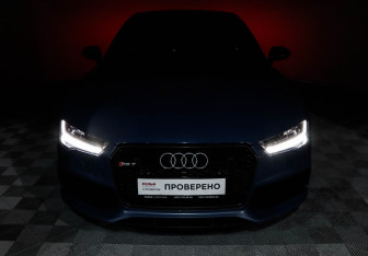 Подержанный автомобиль Audi RS 7 2016 года (18 фото)