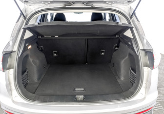 Подержанный автомобиль Geely Coolray 2023 года (10 фото)