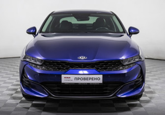 Подержанный автомобиль Kia K5 2021 года (2 фото)