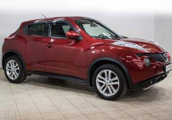 Подержанный автомобиль Nissan Juke 2012 года (3 фото)