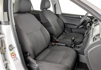 Подержанный автомобиль Skoda Rapid Liftback 2019 года (23 фото)