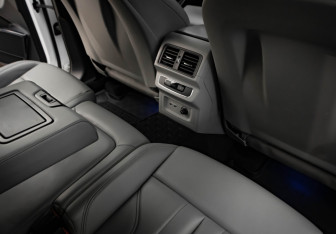 Подержанный автомобиль Audi Q5 2021 года (35 фото)