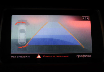 Подержанный автомобиль Audi Q7 2014 года (19 фото)