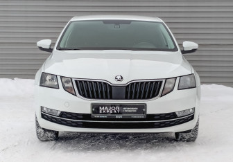 Подержанный автомобиль Skoda Octavia Liftback 2018 года (2 фото)