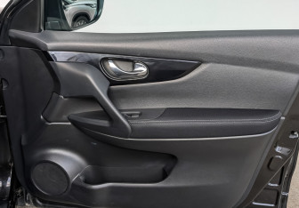 Подержанный автомобиль Nissan Qashqai 2014 года (24 фото)