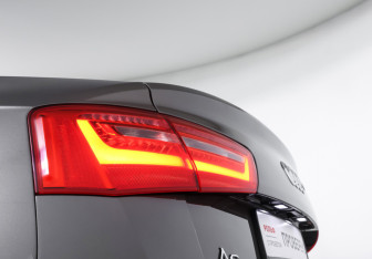 Подержанный автомобиль Audi A6 Sedan 2012 года (21 фото)