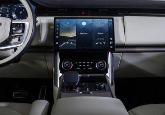 Подержанный автомобиль Land Rover Range Rover 2022 года (13 фото)