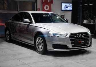 Подержанный автомобиль Audi A6 Sedan 2015 года (3 фото)