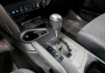 Подержанный автомобиль Toyota RAV4 2017 года (29 фото)