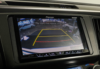 Подержанный автомобиль Toyota RAV4 2016 года (15 фото)