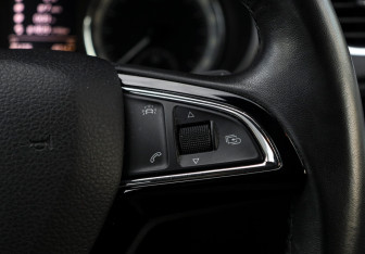 Подержанный автомобиль Skoda Octavia Liftback 2018 года (18 фото)