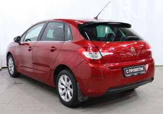 Подержанный автомобиль Citroen C4 Hatchback 2011 года (6 фото)