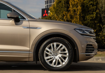 Подержанный автомобиль Volkswagen Touareg 2018 года (30 фото)