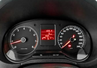 Подержанный автомобиль Volkswagen Polo Sedan 2012 года (16 фото)