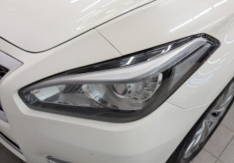 Подержанный автомобиль Infiniti Q70 2018 года (11 фото)