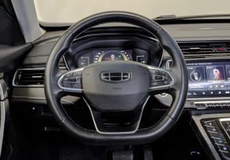 Подержанный автомобиль Geely Atlas Pro 2023 года (21 фото)