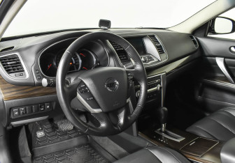 Подержанный автомобиль Nissan Teana 2013 года (11 фото)
