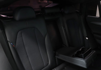 Подержанный автомобиль BMW X4 2018 года (20 фото)