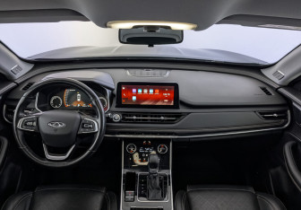 Подержанный автомобиль Chery Tiggo 8 2021 года (14 фото)