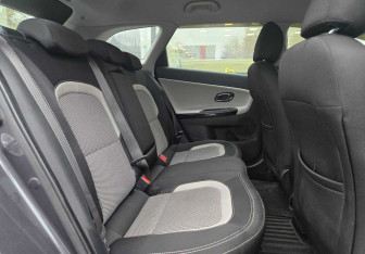 Подержанный автомобиль Kia Ceed Wagon 2013 года (11 фото)