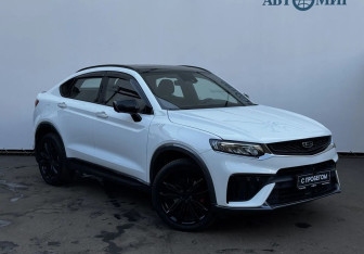 Подержанный автомобиль Geely Tugella 2022 года (3 фото)