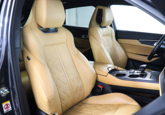 Подержанный автомобиль Changan UNI-K 2023 года (16 фото)