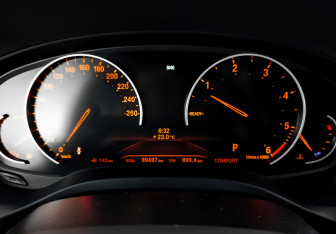 Подержанный автомобиль BMW X4 2020 года (13 фото)