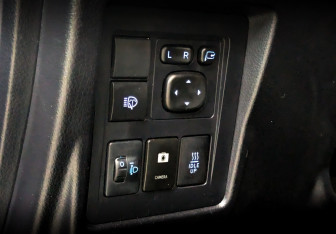 Подержанный автомобиль Toyota Land Cruiser Prado 2019 года (28 фото)