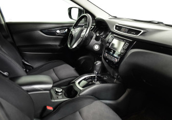 Подержанный автомобиль Nissan Qashqai 2014 года (7 фото)