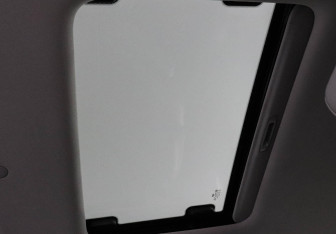 Подержанный автомобиль Hyundai Grand Starex 2016 года (16 фото)