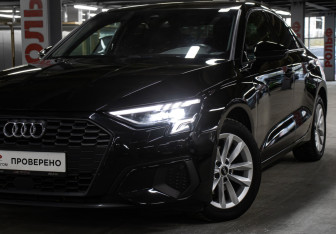 Подержанный автомобиль Audi A3 Sedan 2021 года (18 фото)