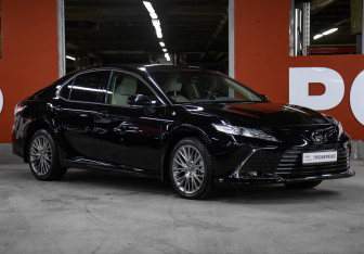 Подержанный автомобиль Toyota Camry Sedan 2022 года (3 фото)