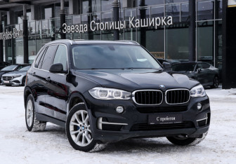Подержанный автомобиль BMW X5 2017 года (22 фото)