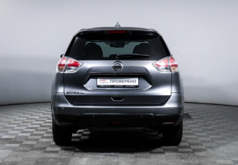 Подержанный автомобиль Nissan X-Trail 2018 года (6 фото)