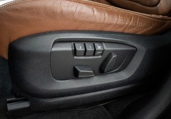 Подержанный автомобиль BMW X5 2017 года (19 фото)