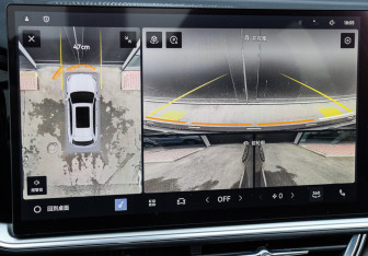 Подержанный автомобиль Geely Monjaro 2025 года (26 фото)