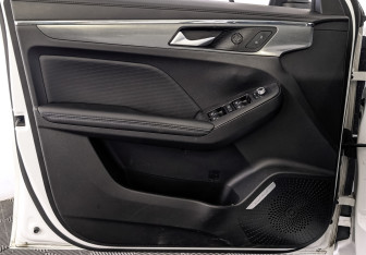 Подержанный автомобиль Haval Jolion 2023 года (19 фото)