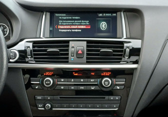 Подержанный автомобиль BMW X3 2016 года (14 фото)